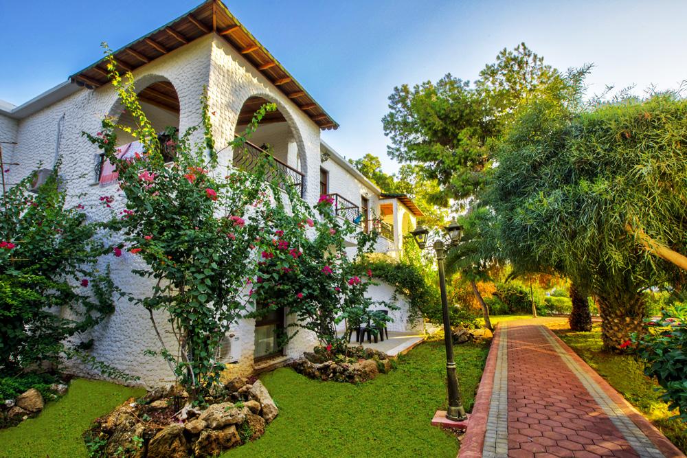 Merit Cyprus Gardens Hotel 4*